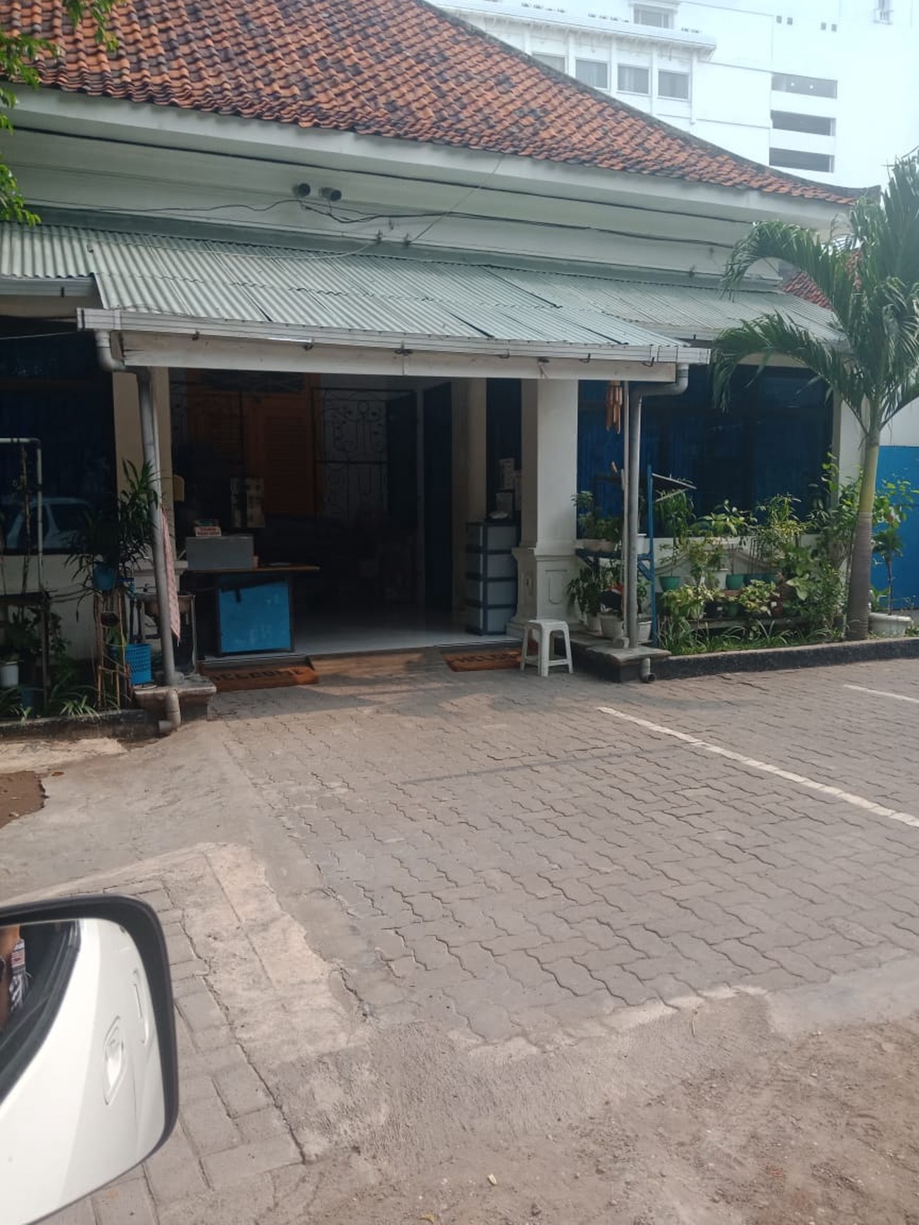 DIJUAL RUMAH STRATEGIS - JL. EMBONG MALANG (DAERAH TENGAH KOTA SURABAYA)