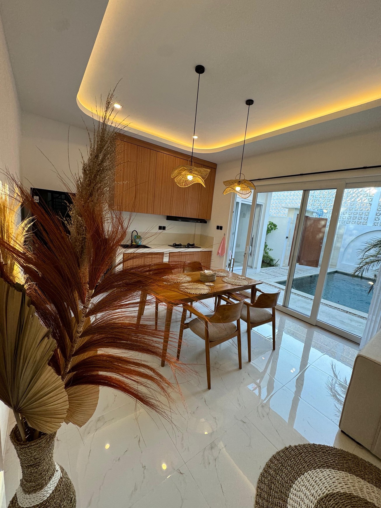 Leasehold - Modern Villa in Tumbak Bayuh, Canggu, Bali