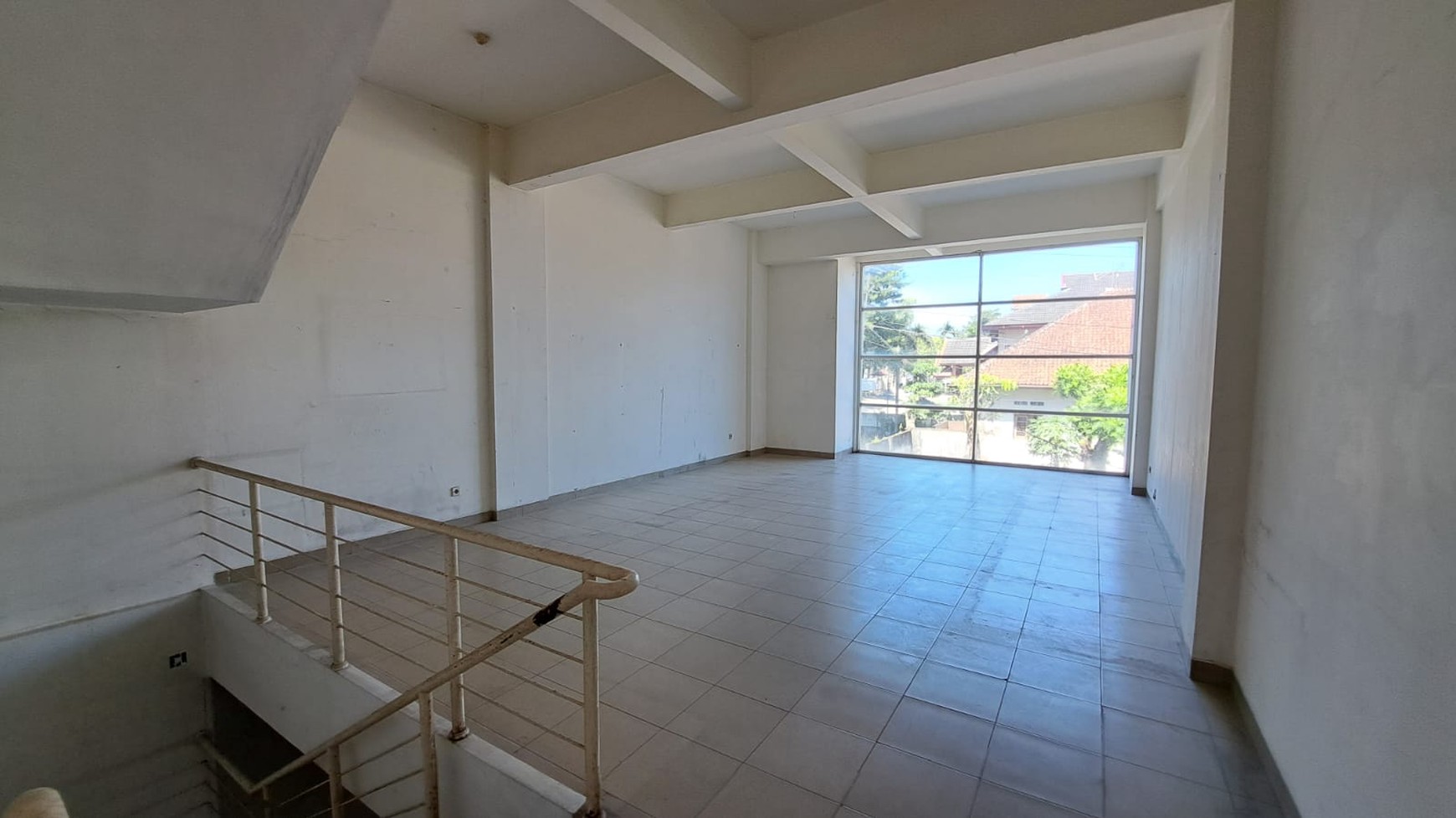 Ruko 3 Lantai Lokasi Strategis di Jalan Tentara Pelajar Kota Magelang 