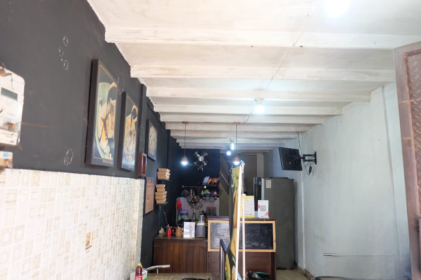 Rumah Strategis 3 Lantai di Sayap Dago, Bandung!