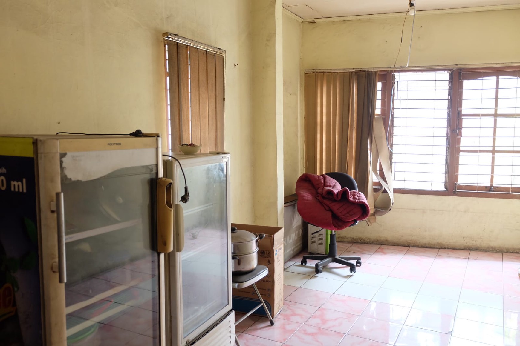 Rumah Strategis 3 Lantai di Sayap Dago, Bandung!
