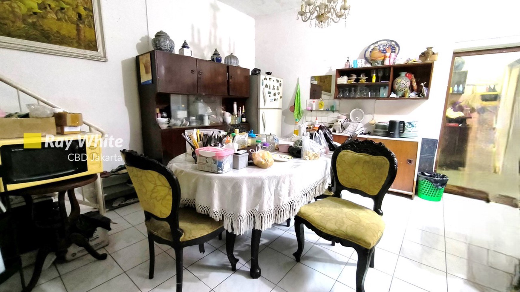 Dijual Rumah Lama Butuh Renovasi Lokasi Strategis di TEBET