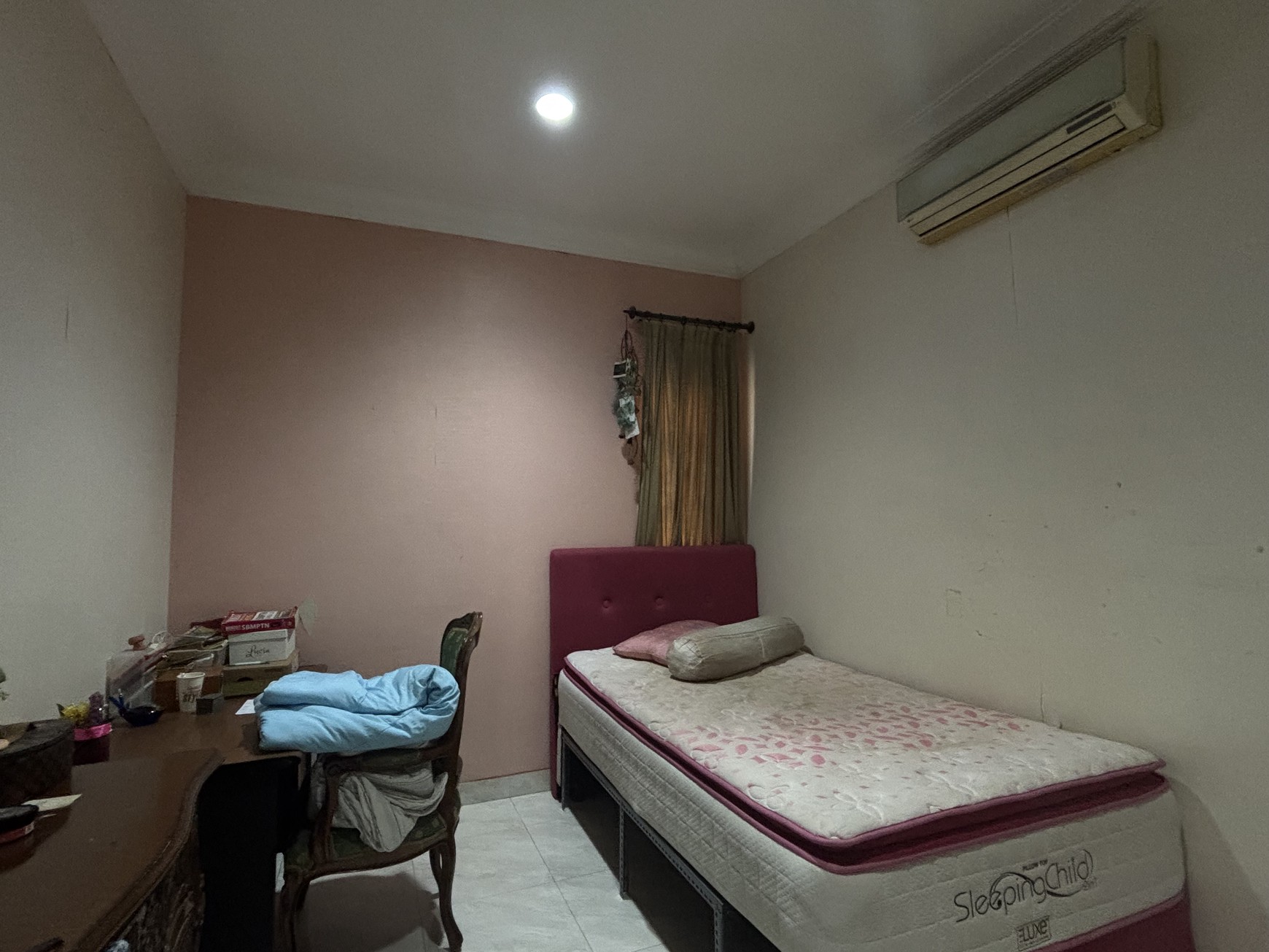 Rumah 2 Lantai Kuldesak di Kota Wisata 