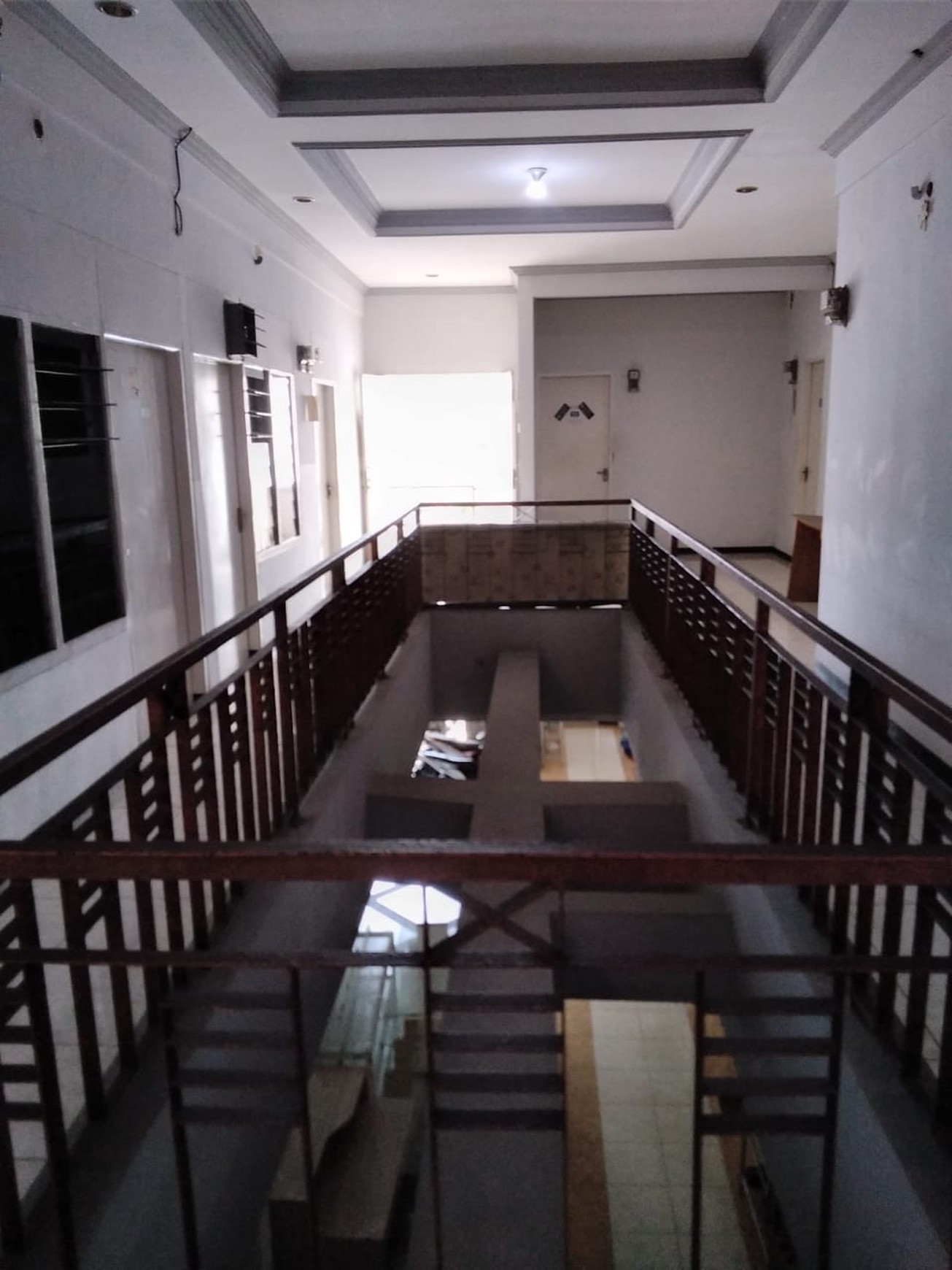 Dijual Kos Aktif  Siwalankerto Selangkah dari UK Petra