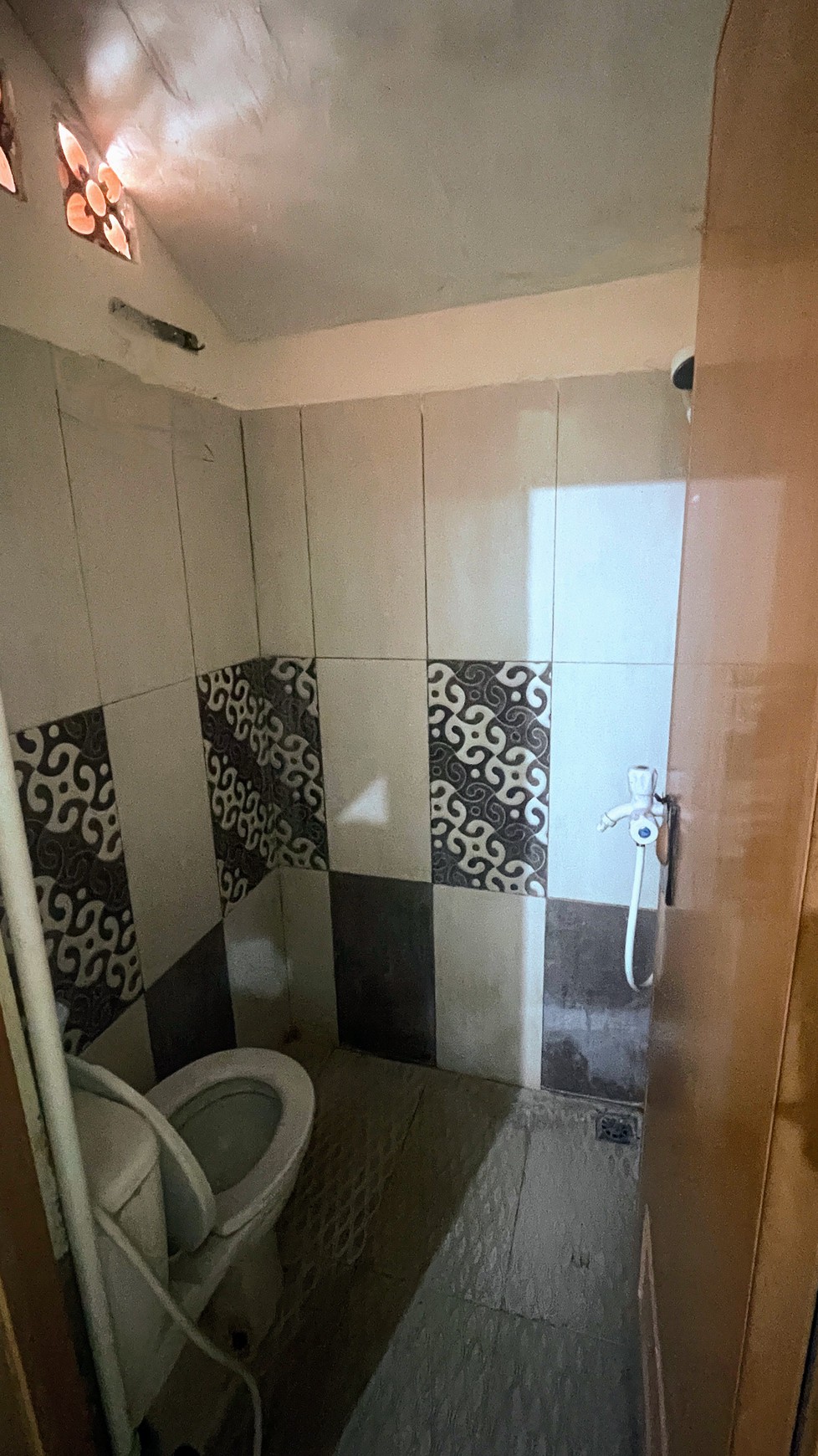 Rumah Dijual di Tanah Abang, Lokasi Strategis & Siap Huni