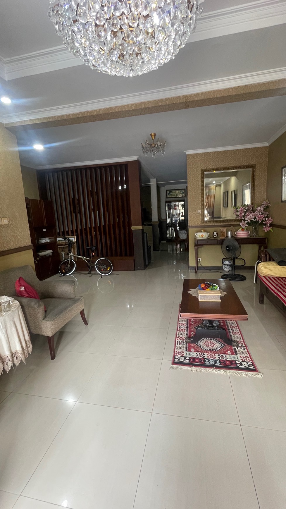 Rumah Dijual di Tanah Abang, Lokasi Strategis & Siap Huni