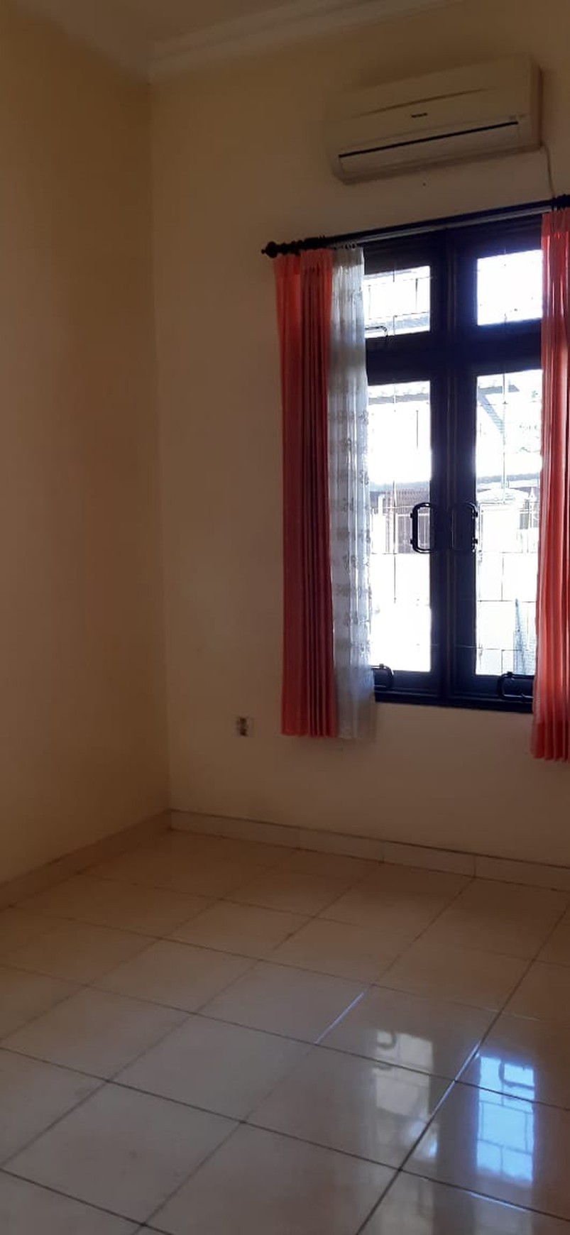 Disewakan Rumah Siap Huni Darmo Indah Timur