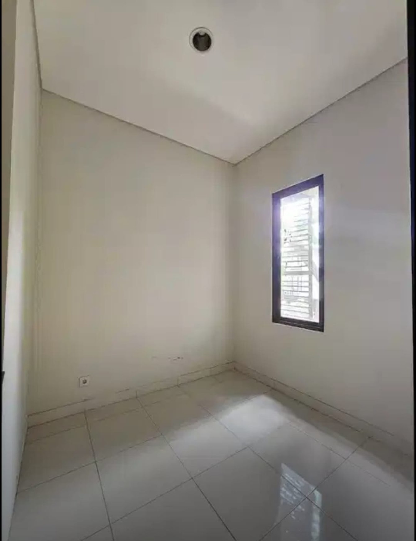 Cluster Whelford BSD City by Sinar Mas lt/lb 60/120m2, 3kt+1,3 km+1 , 2 lt + Basement, jual segera harga hot price.