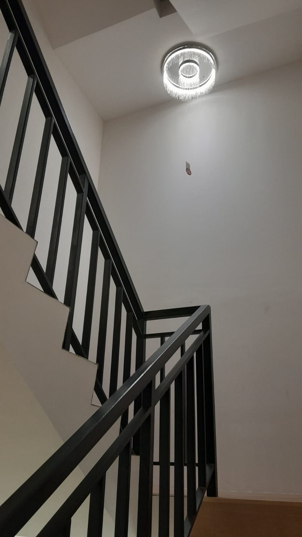 Ruko Gandeng Boulevard,  4  Lantai Jl. Ahmad Yani Summarecon Bekasi