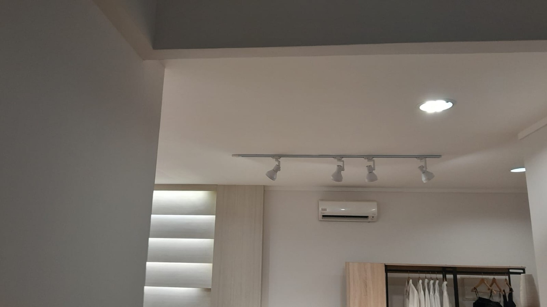 Ruko Gandeng Boulevard,  4  Lantai Jl. Ahmad Yani Summarecon Bekasi