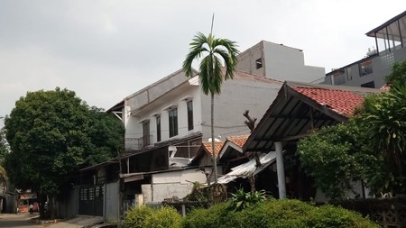 Rumah Hitung Tanah Kebayoran Lama