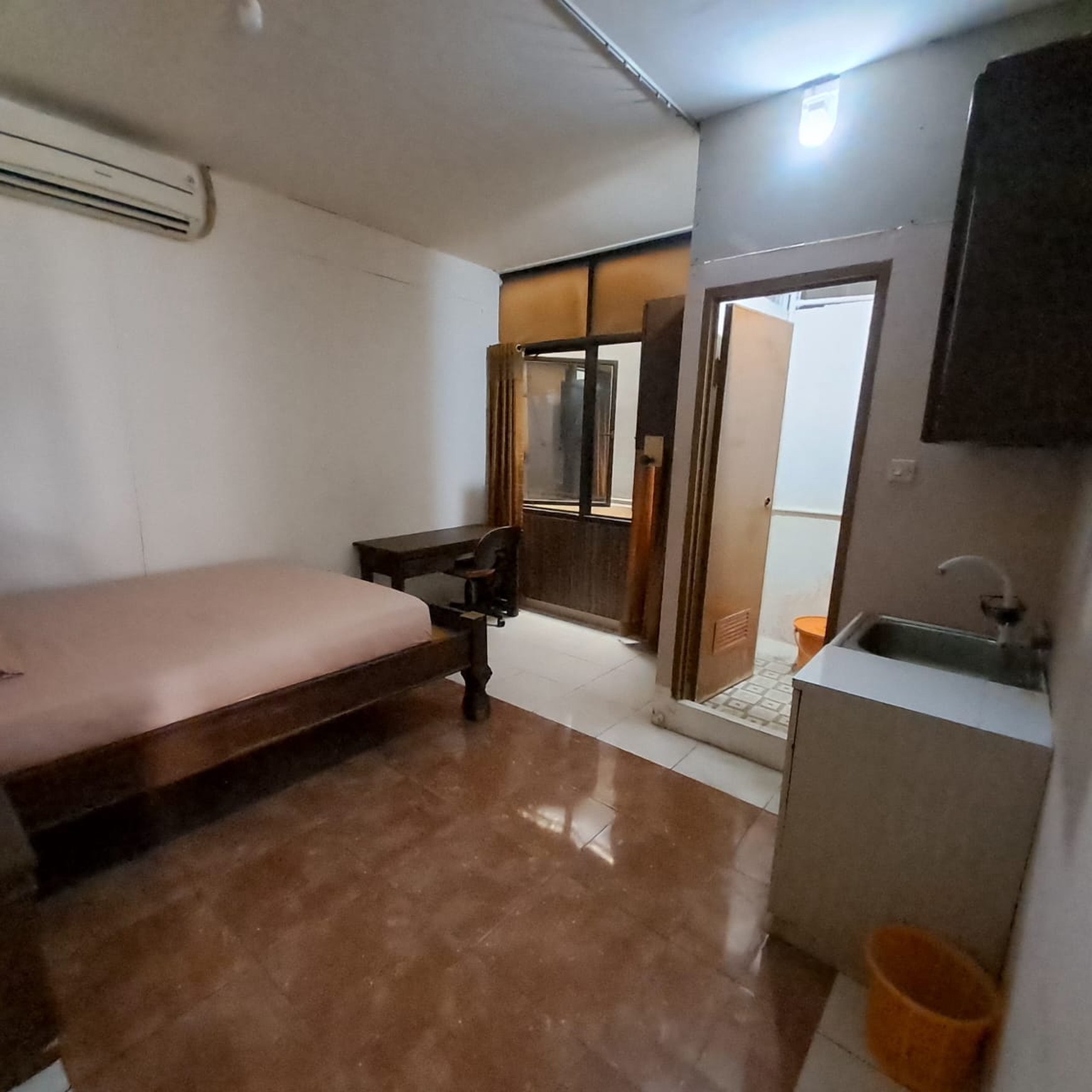 RUMAH ex KOS2AN DIJUAL Kavling DKI Meruya Ilir Jakarta Barat