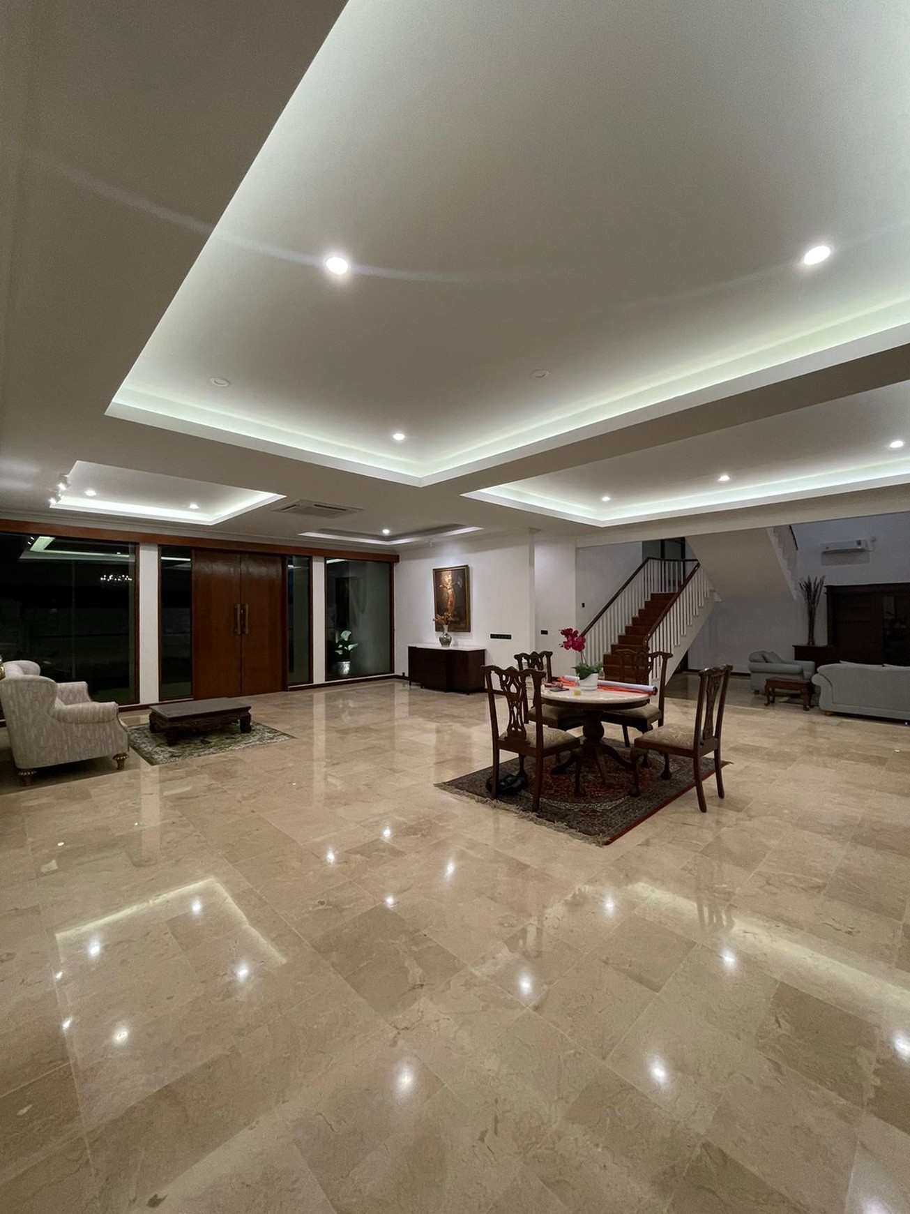 Rumah Mewah Permata Hijau