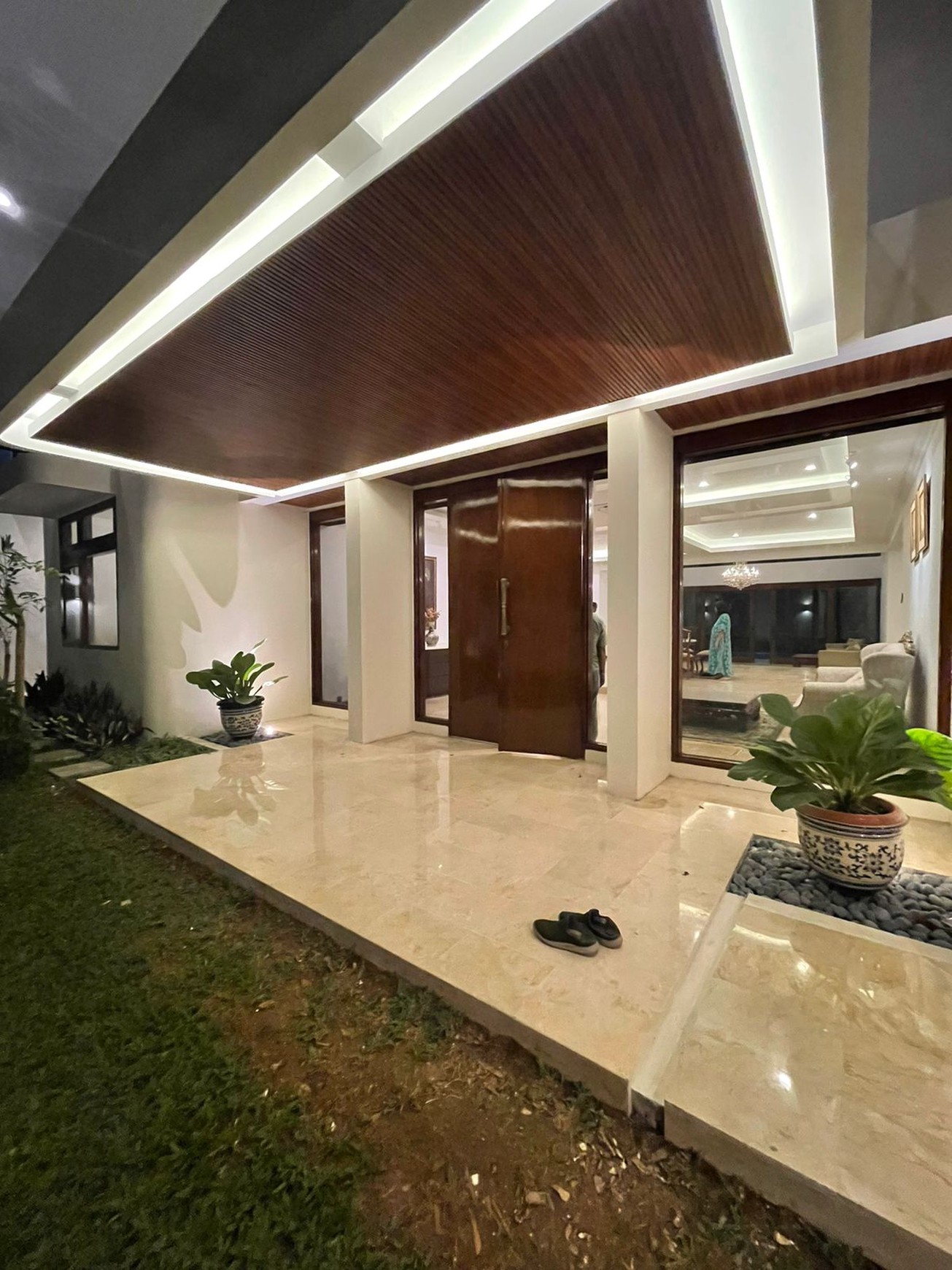 Rumah Mewah Permata Hijau