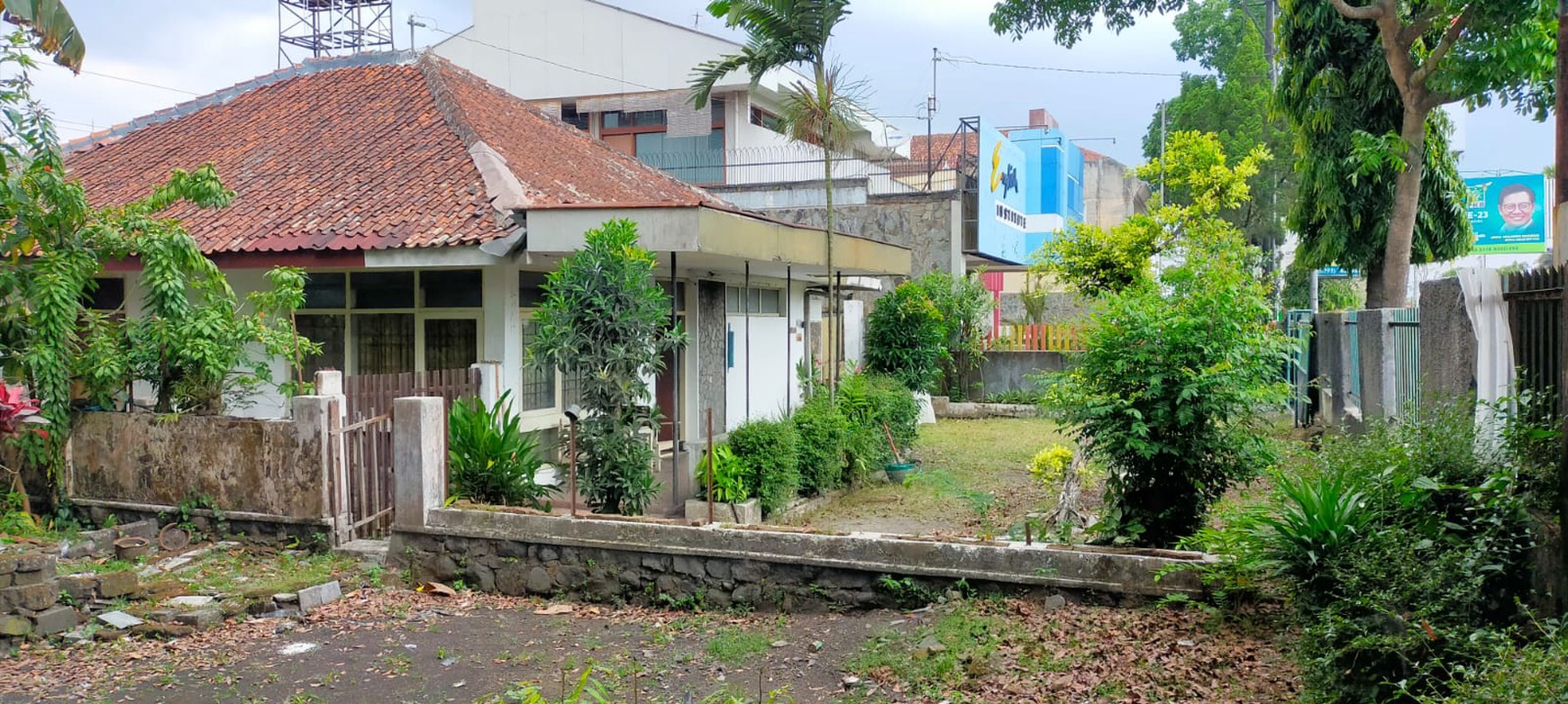 TANAH + BANGUNAN RUMAH DI MAGELANG UTARA