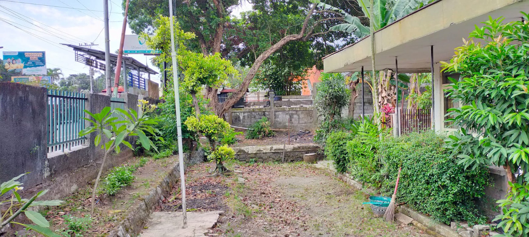 TANAH + BANGUNAN RUMAH DI MAGELANG UTARA
