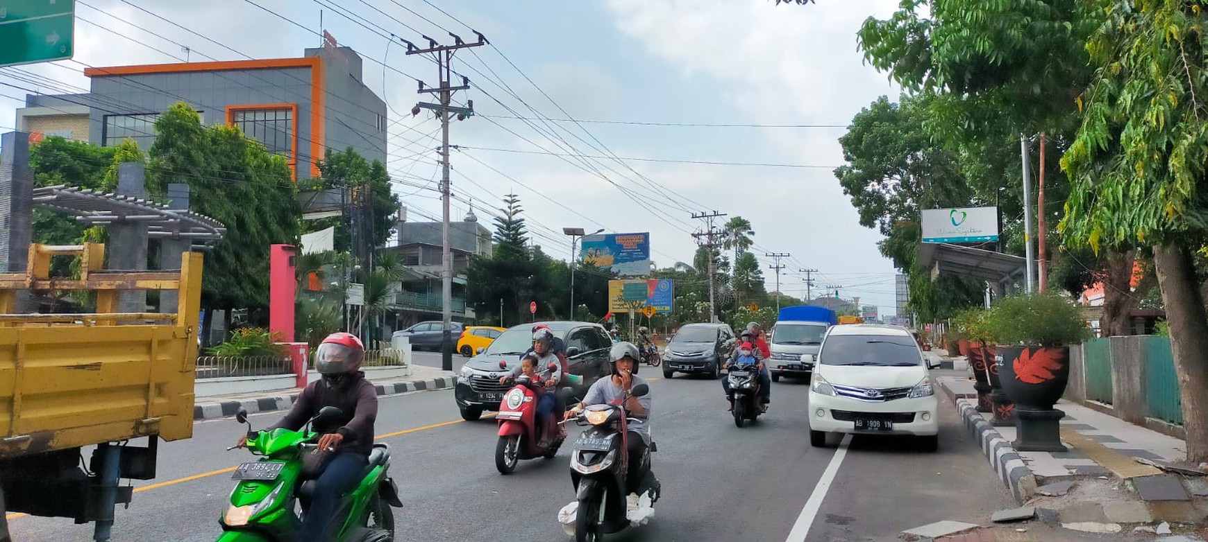 TANAH + BANGUNAN RUMAH DI MAGELANG UTARA