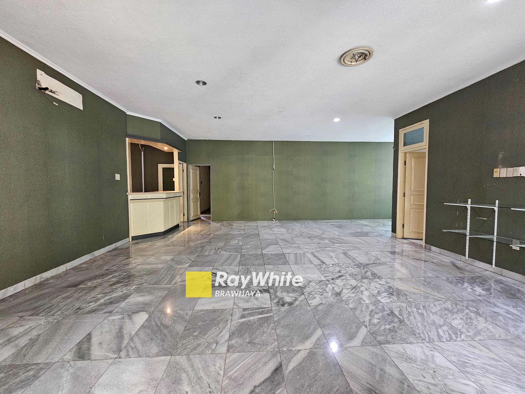 Rumah di Puri Sakti, Cipete, Jaksel, Di hook, Dekat Kemang dan Antasari, bebas banjir