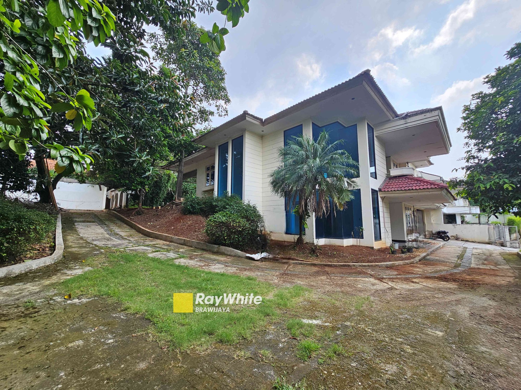 Rumah di Puri Sakti, Cipete, Jakarta Selatan, Di hook, Dekat Kemang dan Antasari