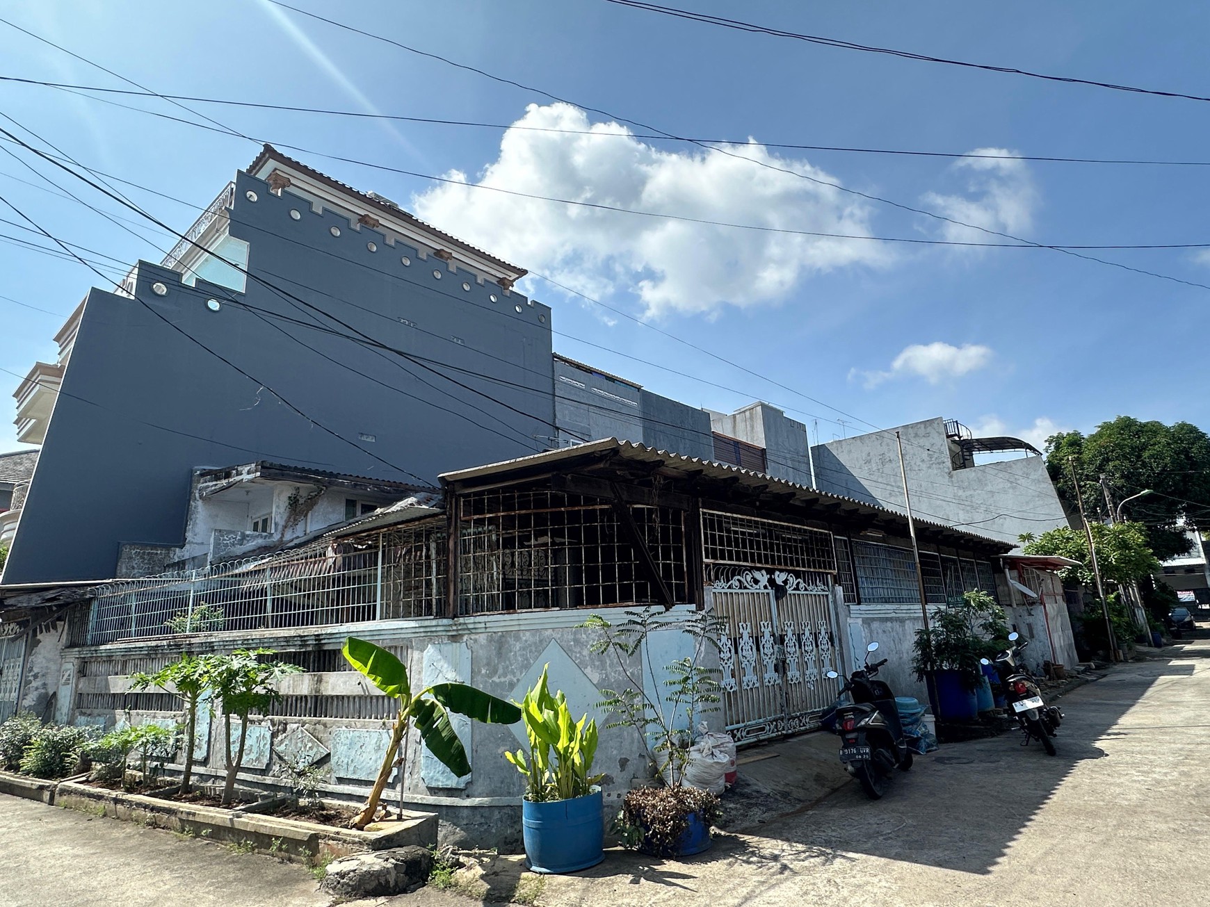 Dijual Rumah Tua di Muara Karang