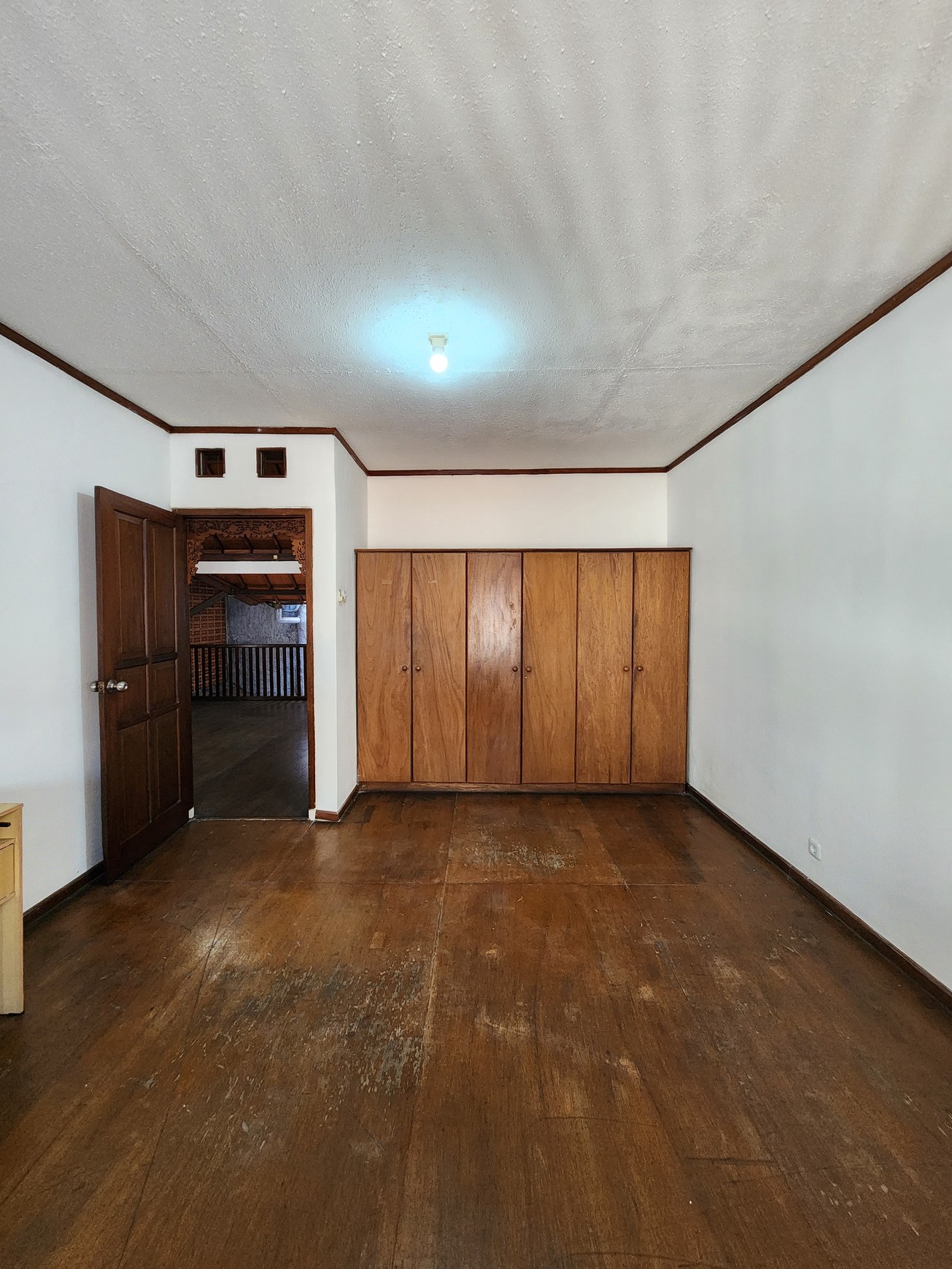 Disewakan Rumah Unfurnished di Lokasi Strategis Menteng