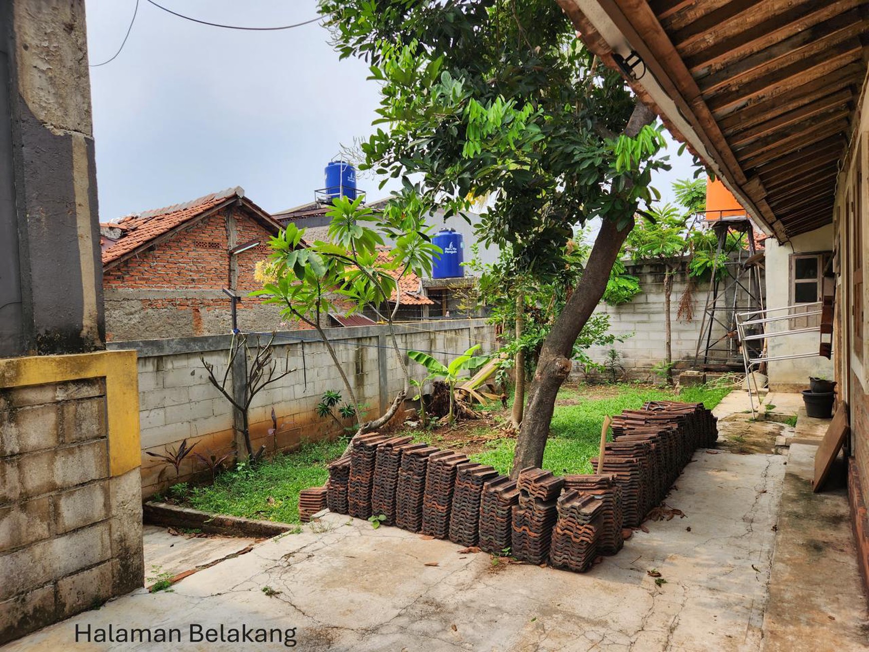 Rumah Luas Siap Huni dengan Hunian Nyaman dan Asri di @Ciputat