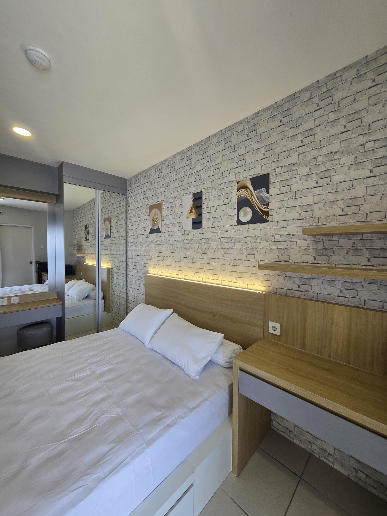 Dijual Apartemen studio Educity Stanford Surabaya Timur