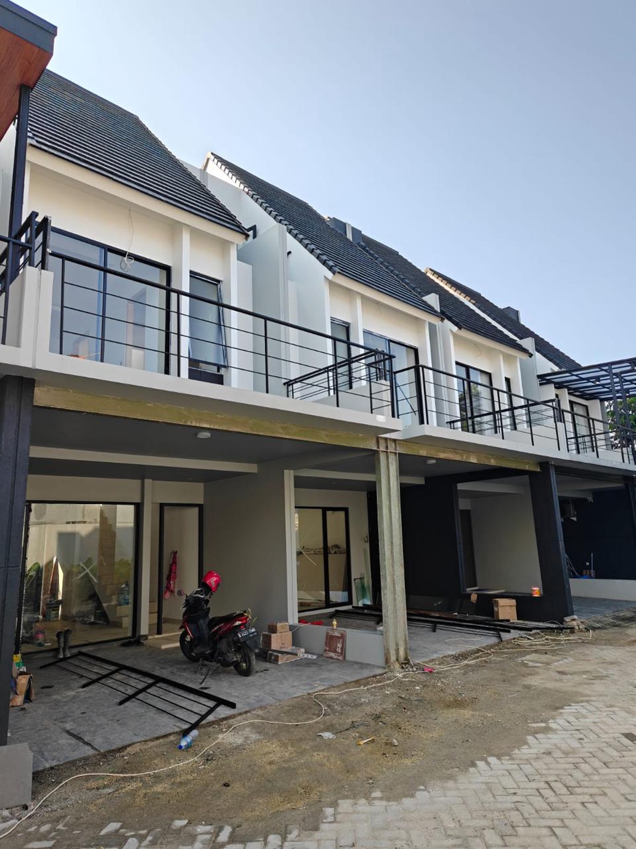 Rumah 2 Lantai Siap Huni Dalam Cluster SHM @Ciputat