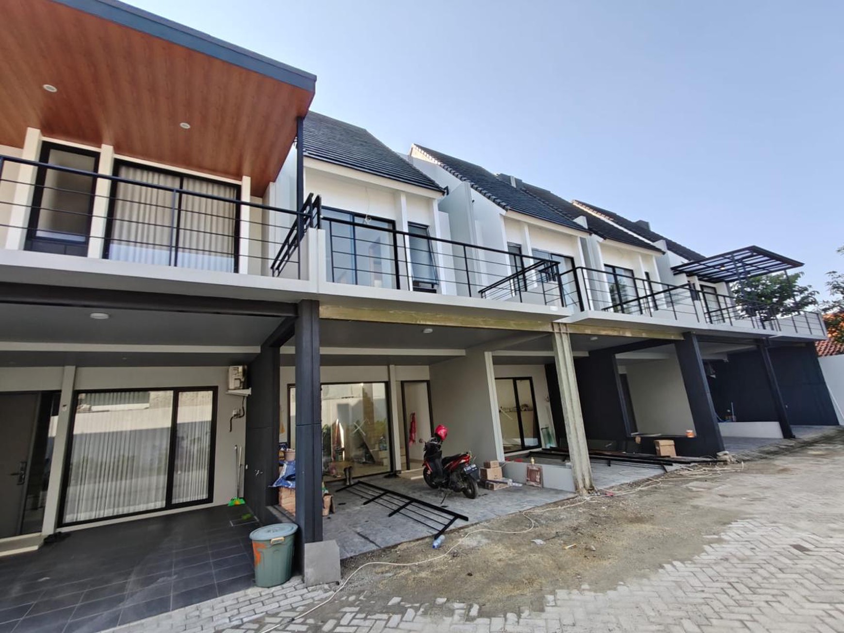 Rumah 2 Lantai Siap Huni Dalam Cluster SHM @Ciputat