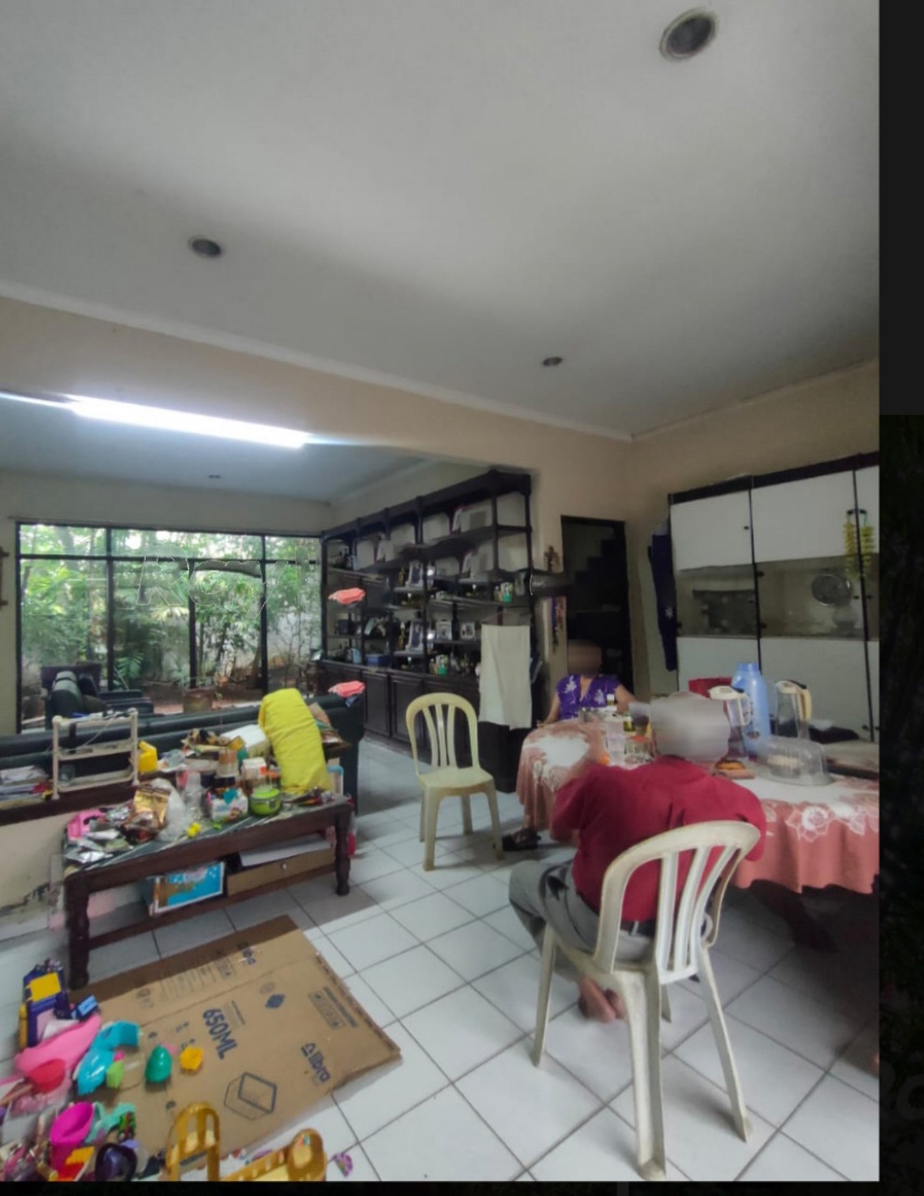 Rumah Hitung Tanah Luas dengan Lokasi Strategis @Jakarta Selatan