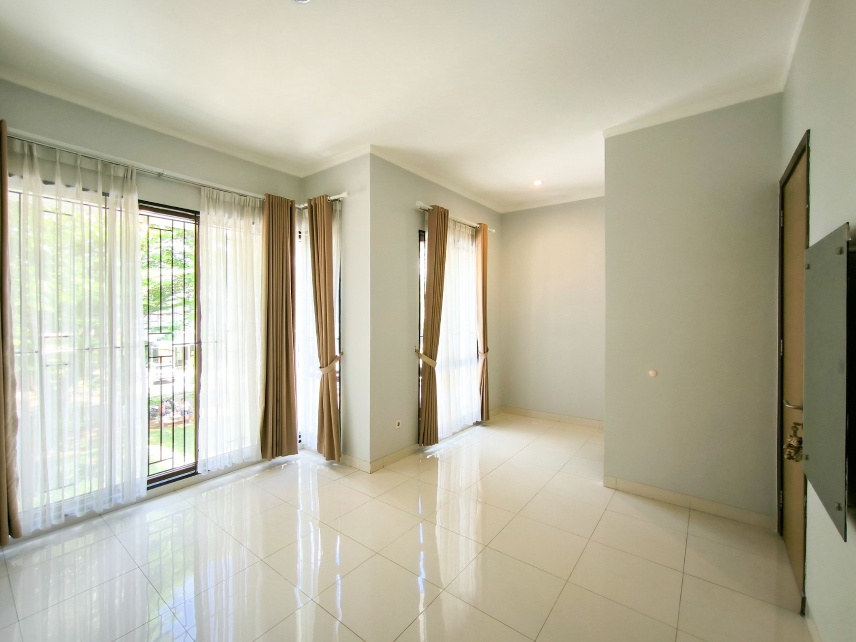 Rumah Murah siap huni di Discovery Bintaro