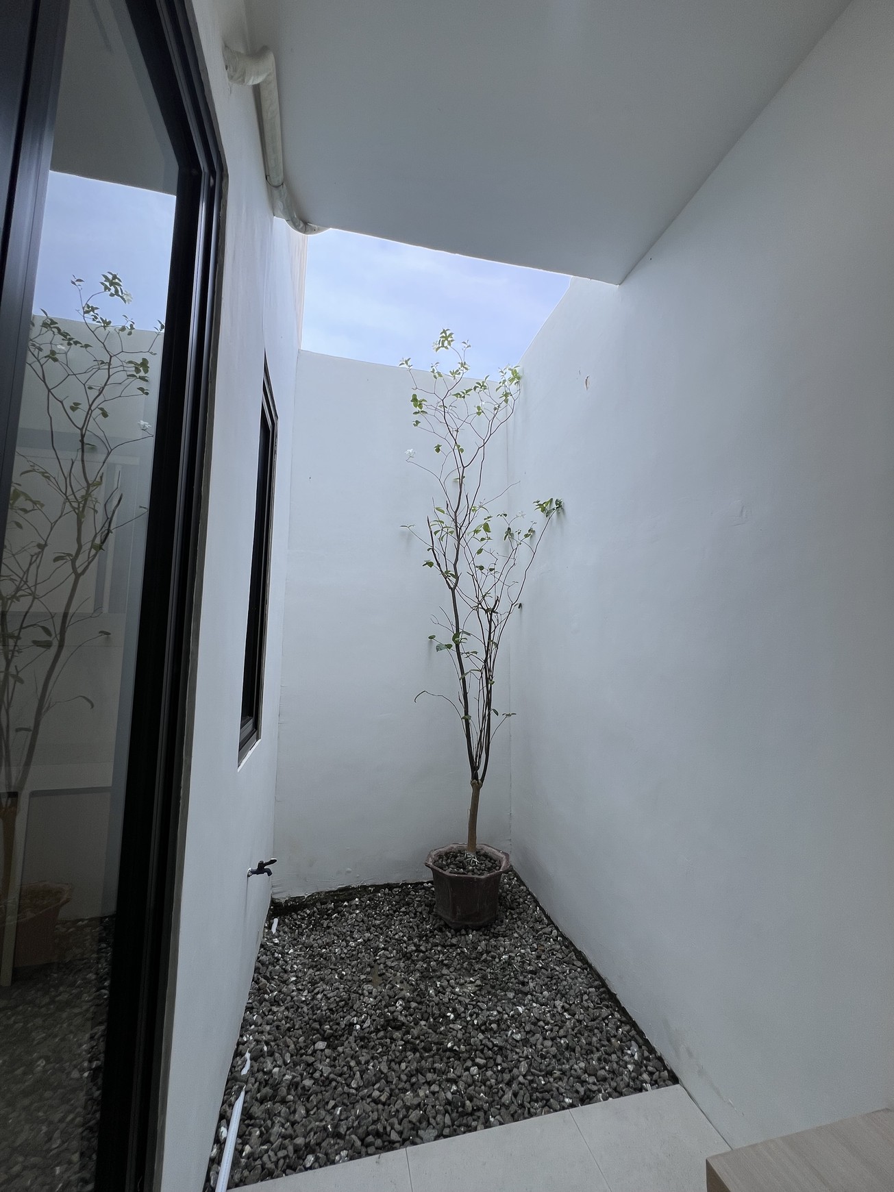 dijual rumah murah di menganti