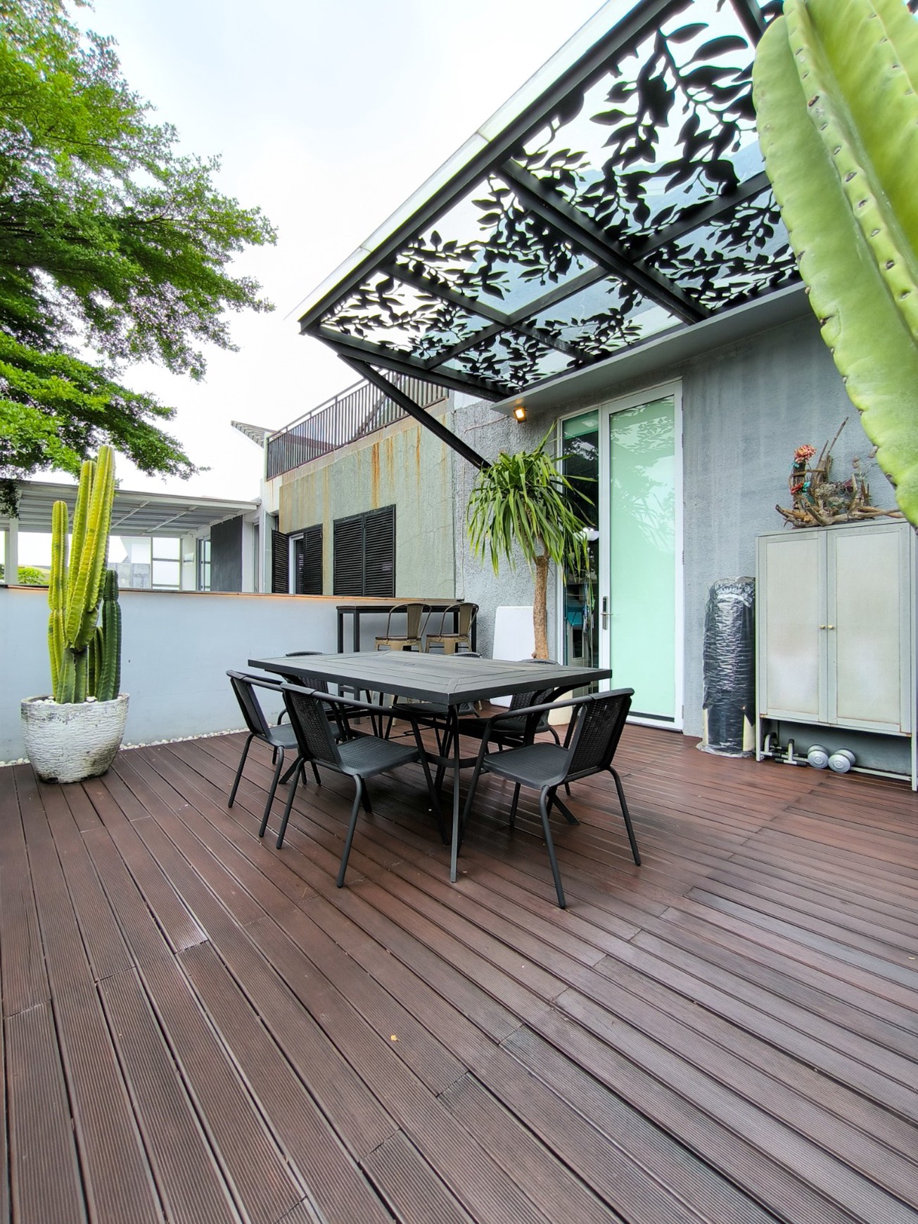 Rumah Modern dan cantik, sudah renov di Discovery Aluvia Bintaro