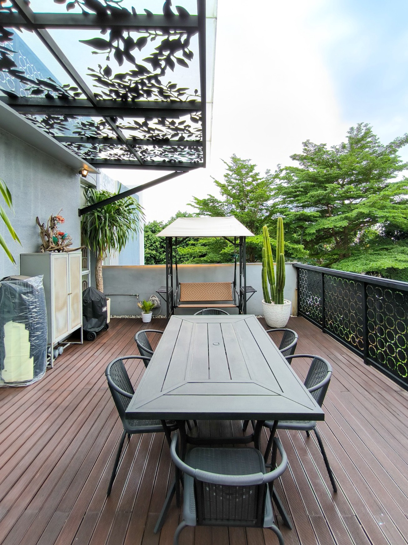 Rumah Modern dan cantik, sudah renov di Discovery Aluvia Bintaro