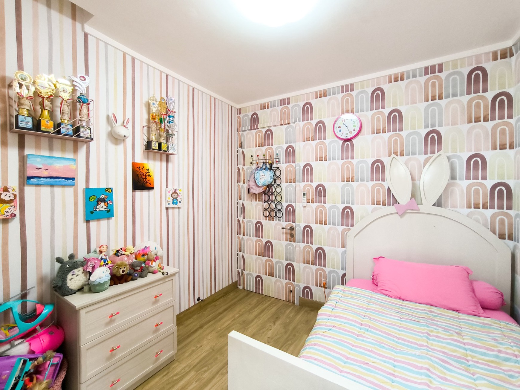 Rumah Modern dan cantik, sudah renov di Discovery Aluvia Bintaro