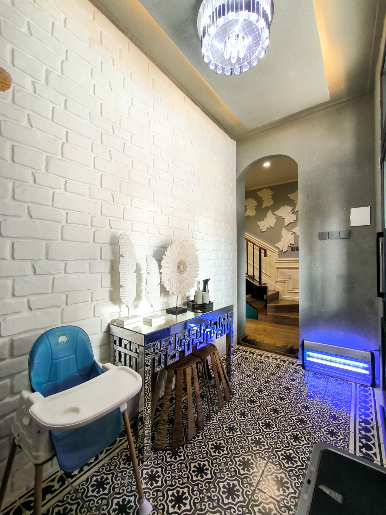 Rumah Modern dan cantik, sudah renov di Discovery Aluvia Bintaro