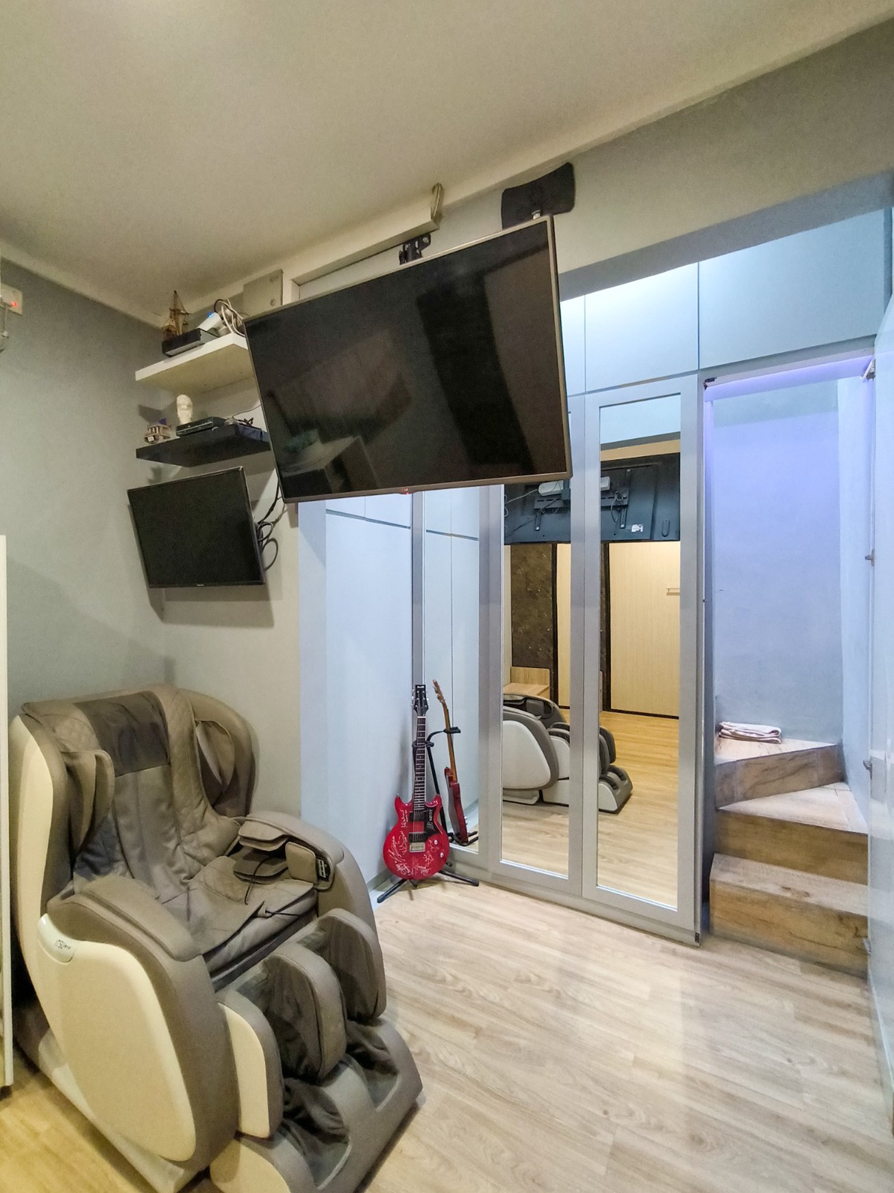 Rumah Modern dan cantik, sudah renov di Discovery Aluvia Bintaro