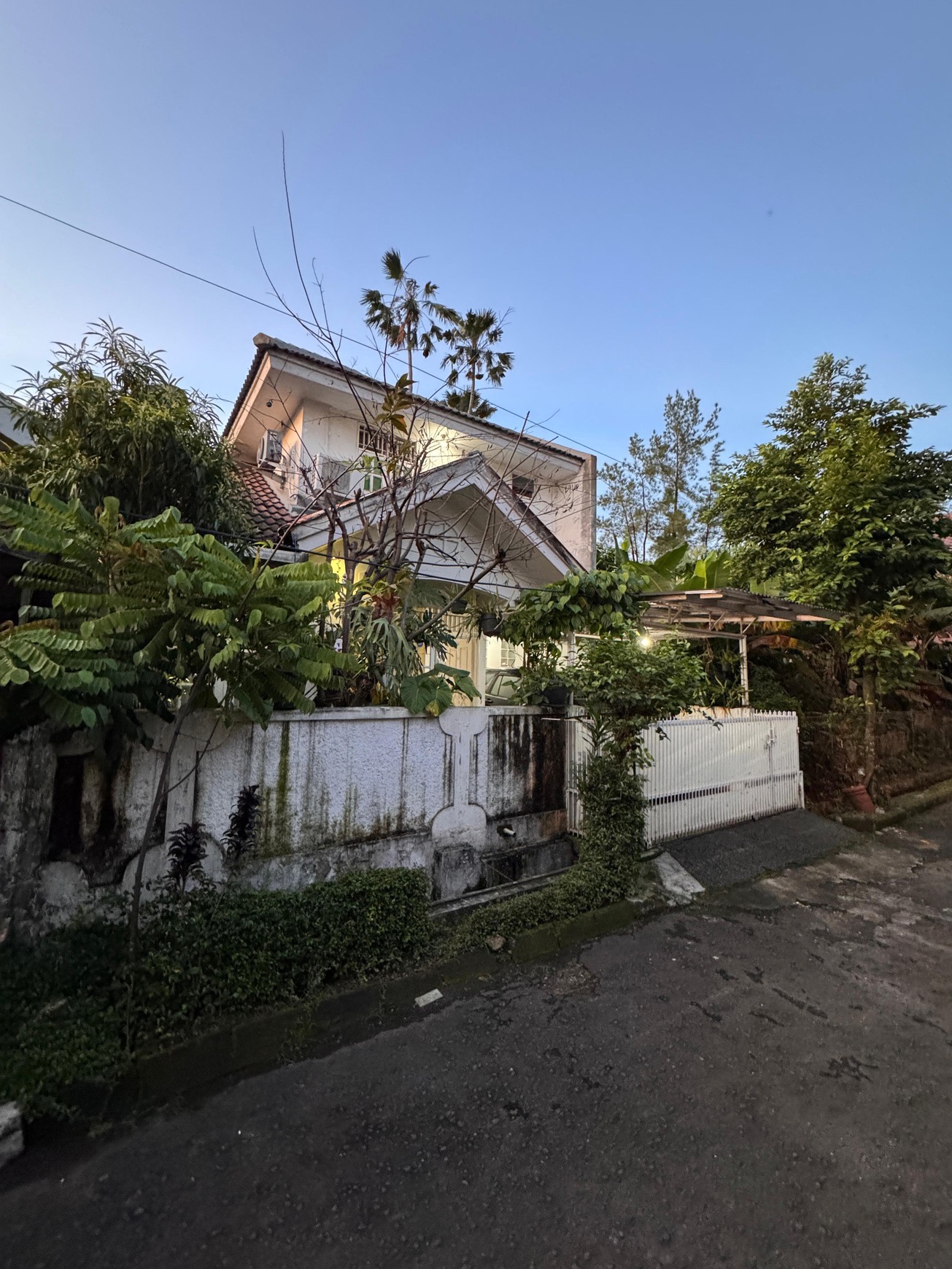 Rumah di Bintaro Jaya Sektor 5 Siap Huni SHM
