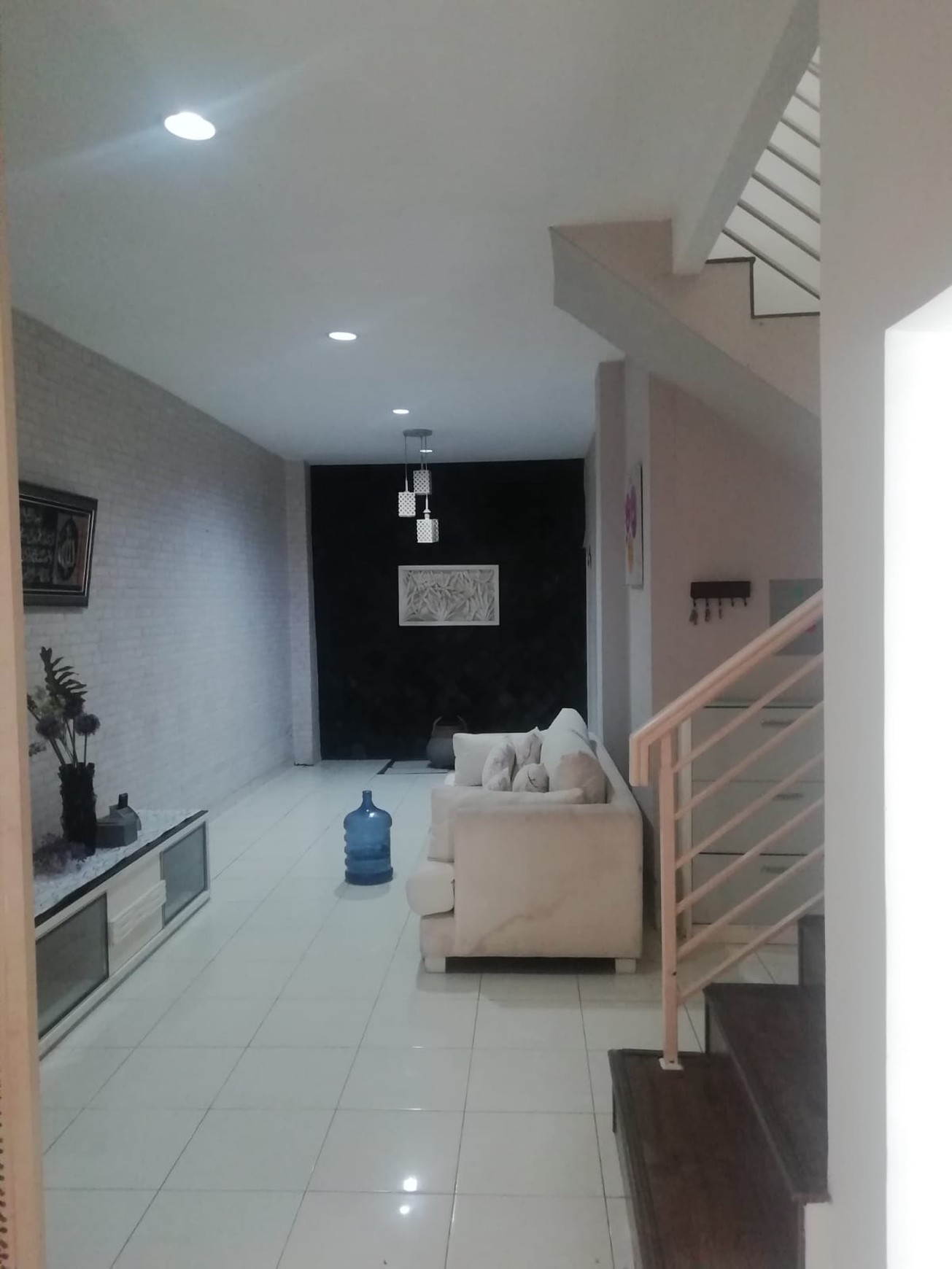 Rumah Full Furnished 2½ Lantai KT 5 KM 4 @Bintaro -Sektor 5