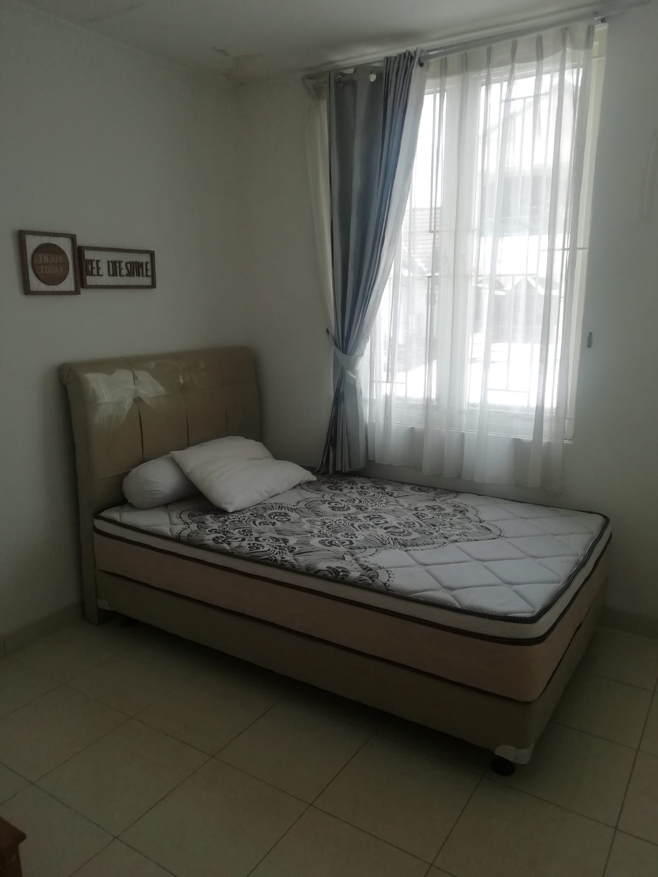 Rumah Full Furnished 2½ Lantai KT 5 KM 4 @Bintaro -Sektor 5