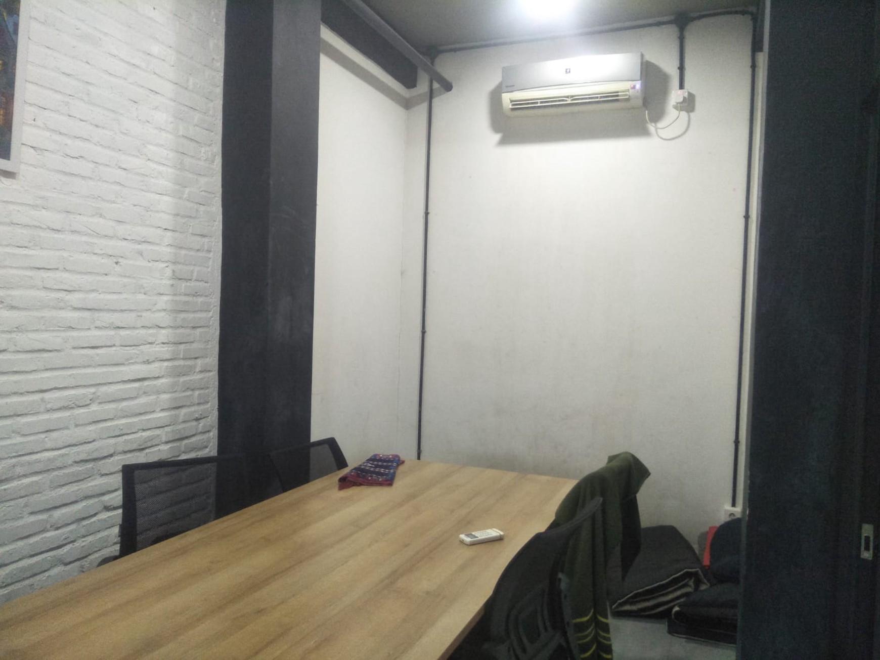 Rumah Jadi Kantor 2 Lantai KM 4 KT 2 SHM  @Pondok aren, Tangerang Selatan