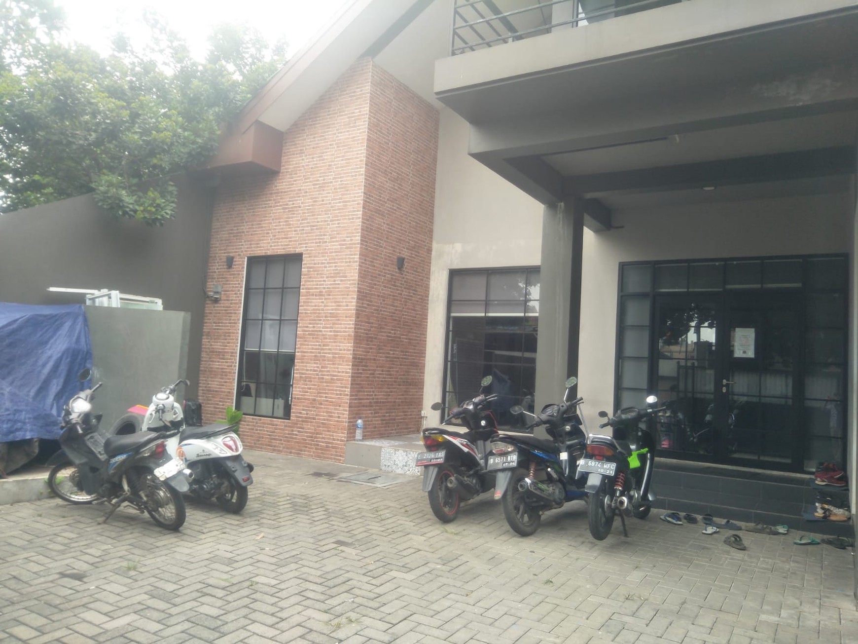Rumah Jadi Kantor 2 Lantai KM 4 KT 2 SHM  @Pondok aren, Tangerang Selatan