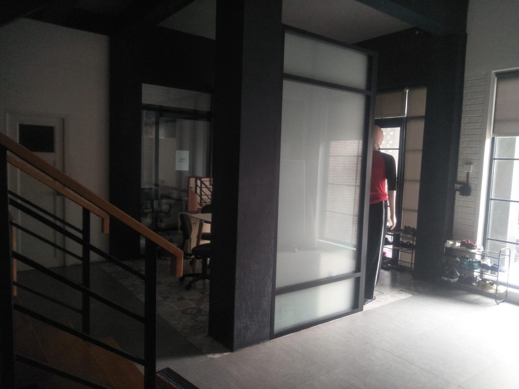 Rumah Jadi Kantor 2 Lantai KM 4 KT 2 SHM  @Pondok aren, Tangerang Selatan