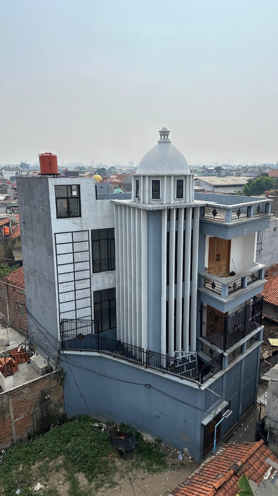 Dijual Rumah 4 Lantai di Daerah Holis, Bandung