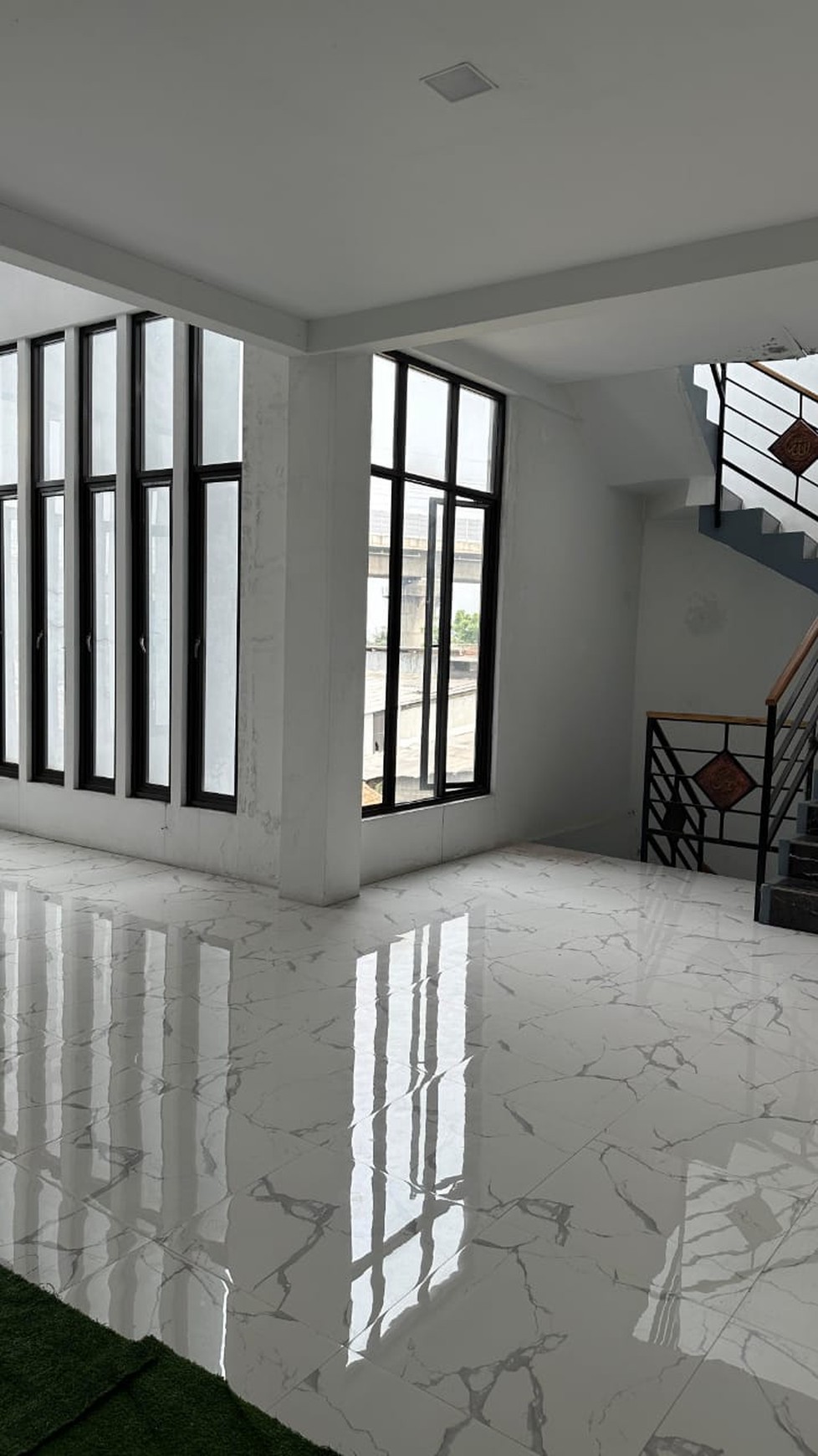 Dijual Rumah 4 Lantai di Daerah Holis, Bandung