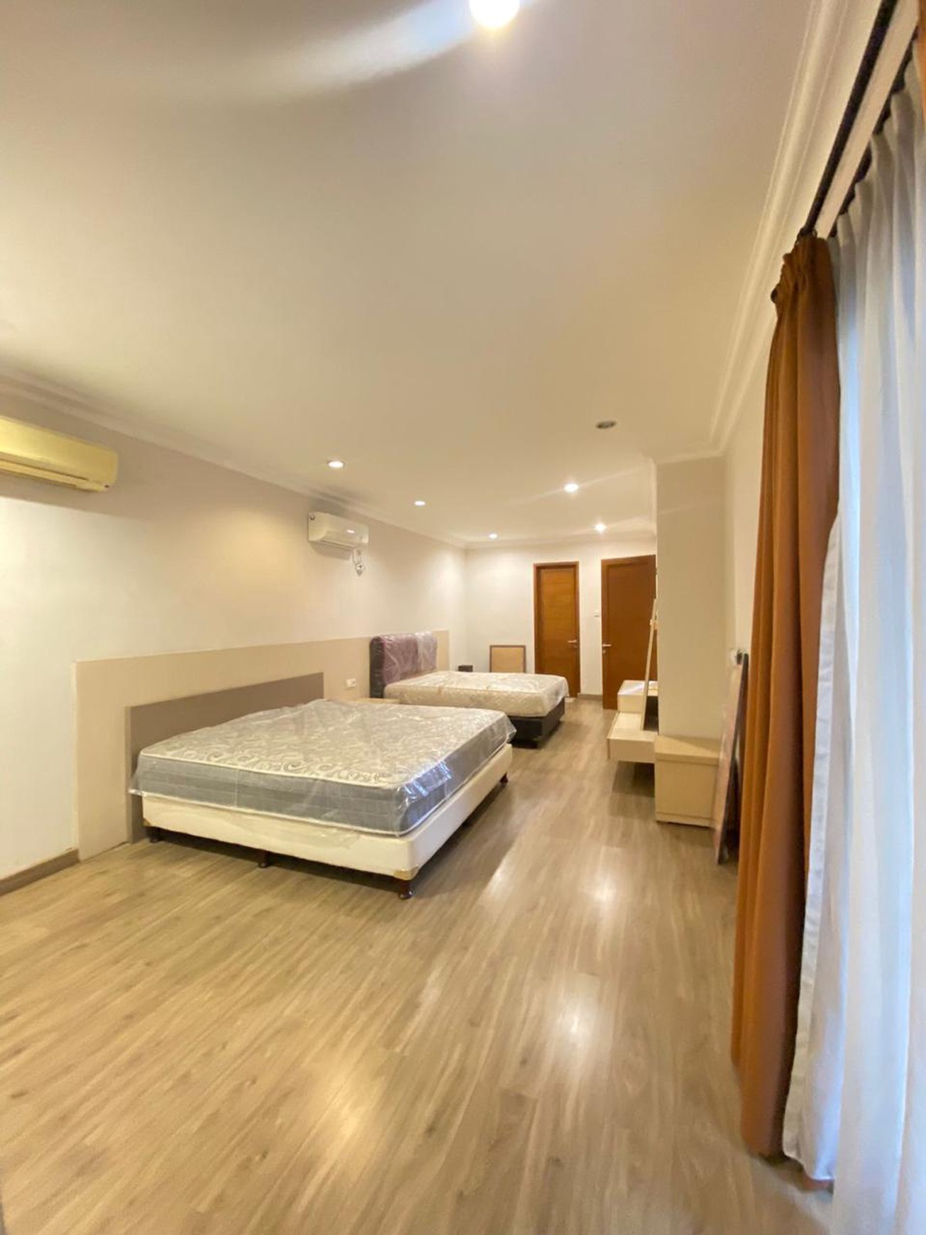 Rumah Mewah di Bintaro Luas Siap Huni SHm KT 5+1 KM 5+1