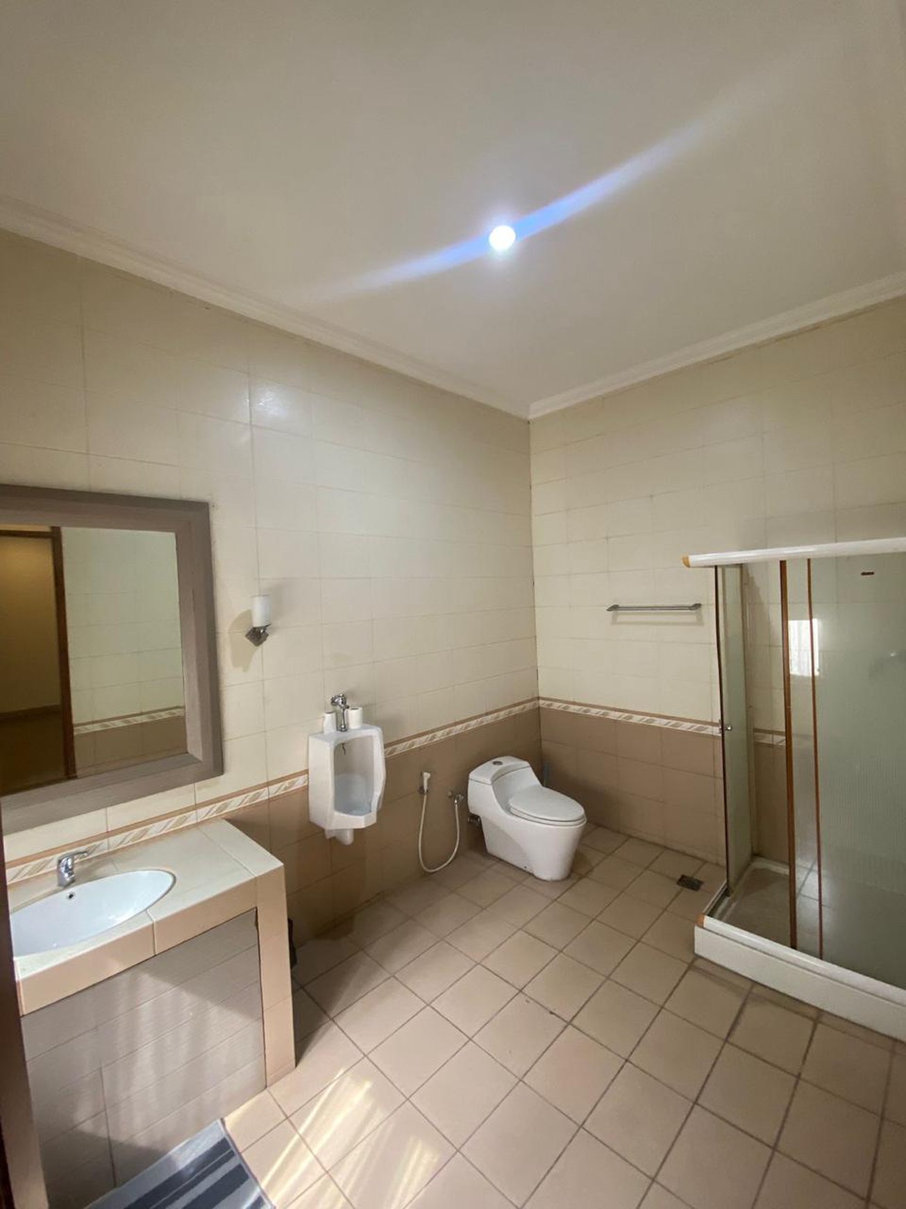 Rumah Mewah di Bintaro Luas Siap Huni SHm KT 5+1 KM 5+1