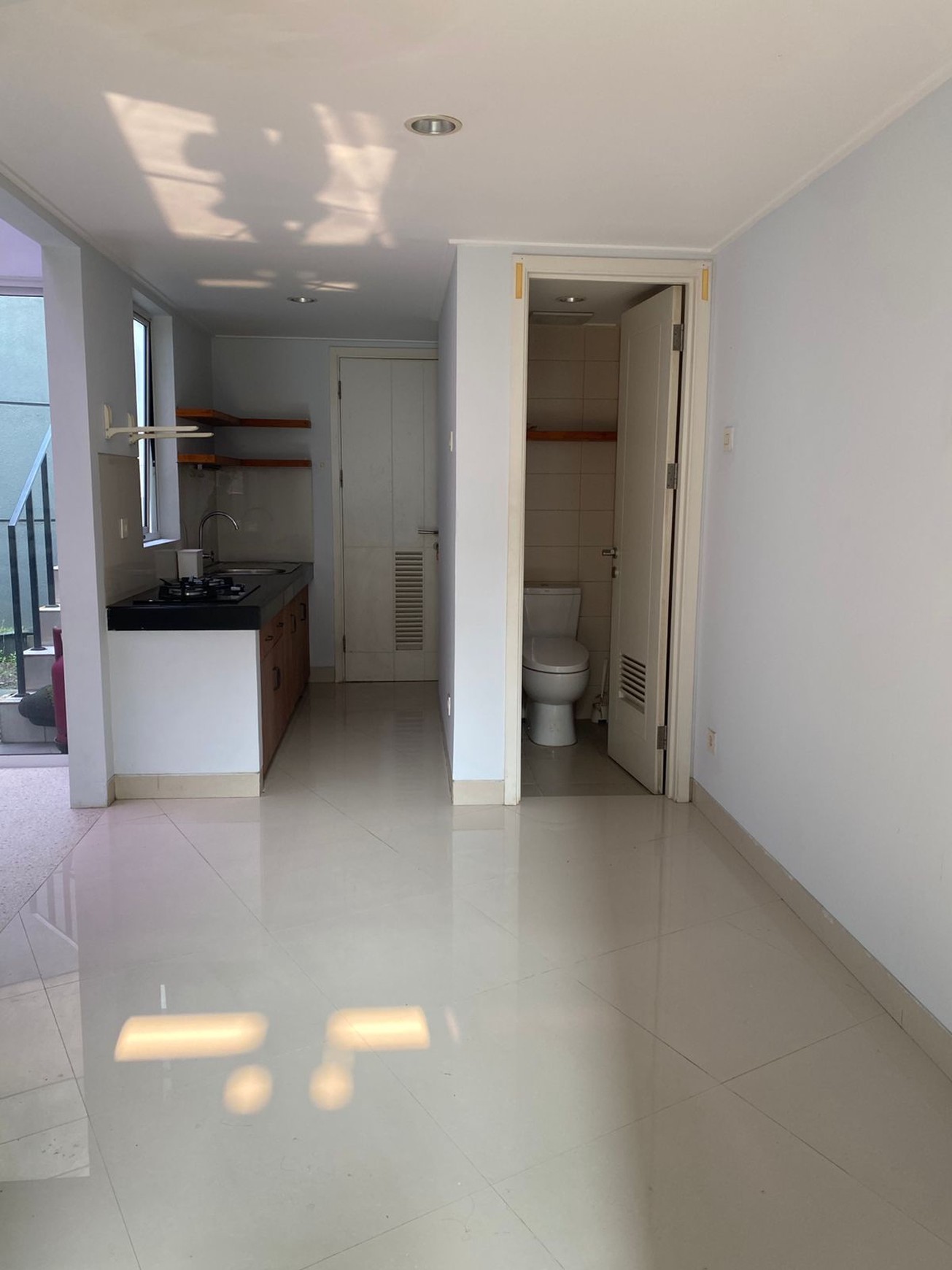 Rumah Minimalis, Lokasi strategis Bebas banjir dalam Cluster di Bintaro Sektor 9