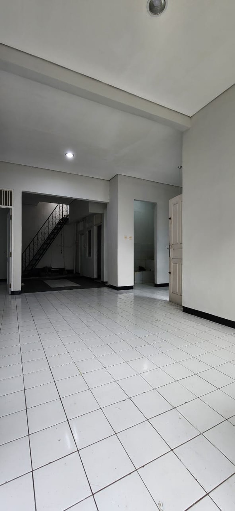 Rumah Minimalis di Griya Bintara Indah, Bekasi