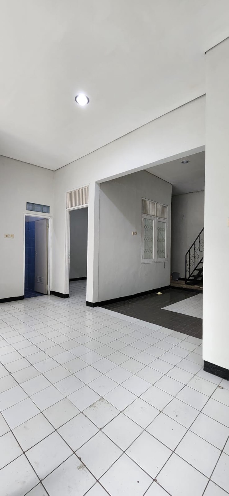 Rumah Minimalis di Griya Bintara Indah, Bekasi
